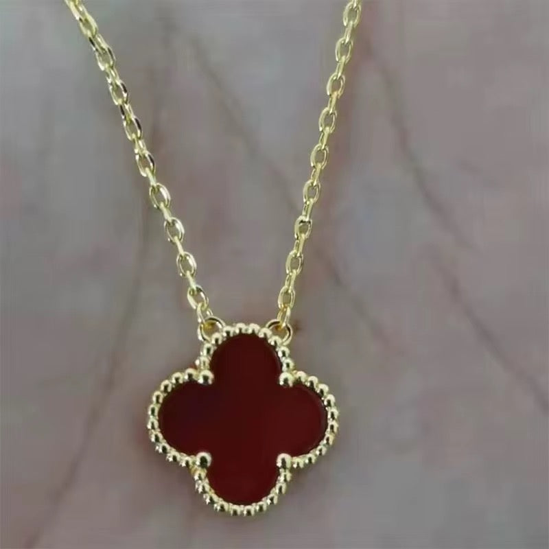 Collar clover dorado 925